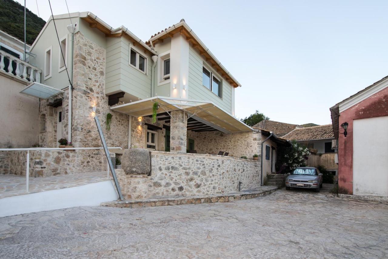 Nikolas Est 1773 Villa Áno Korakiána Exteriör bild