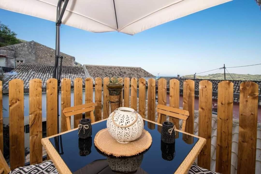 Nikolas Est 1773 Villa Áno Korakiána Exteriör bild