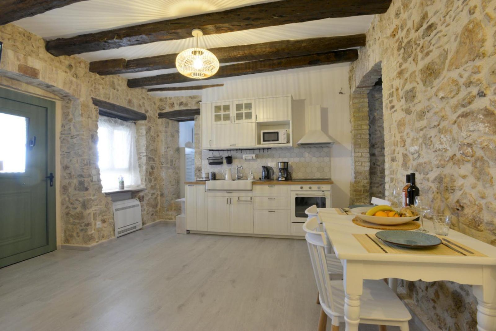 Nikolas Est 1773 Villa Áno Korakiána Exteriör bild