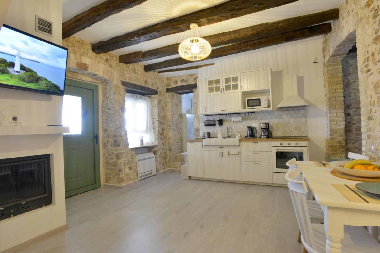 Nikolas Est 1773 Villa Áno Korakiána Exteriör bild